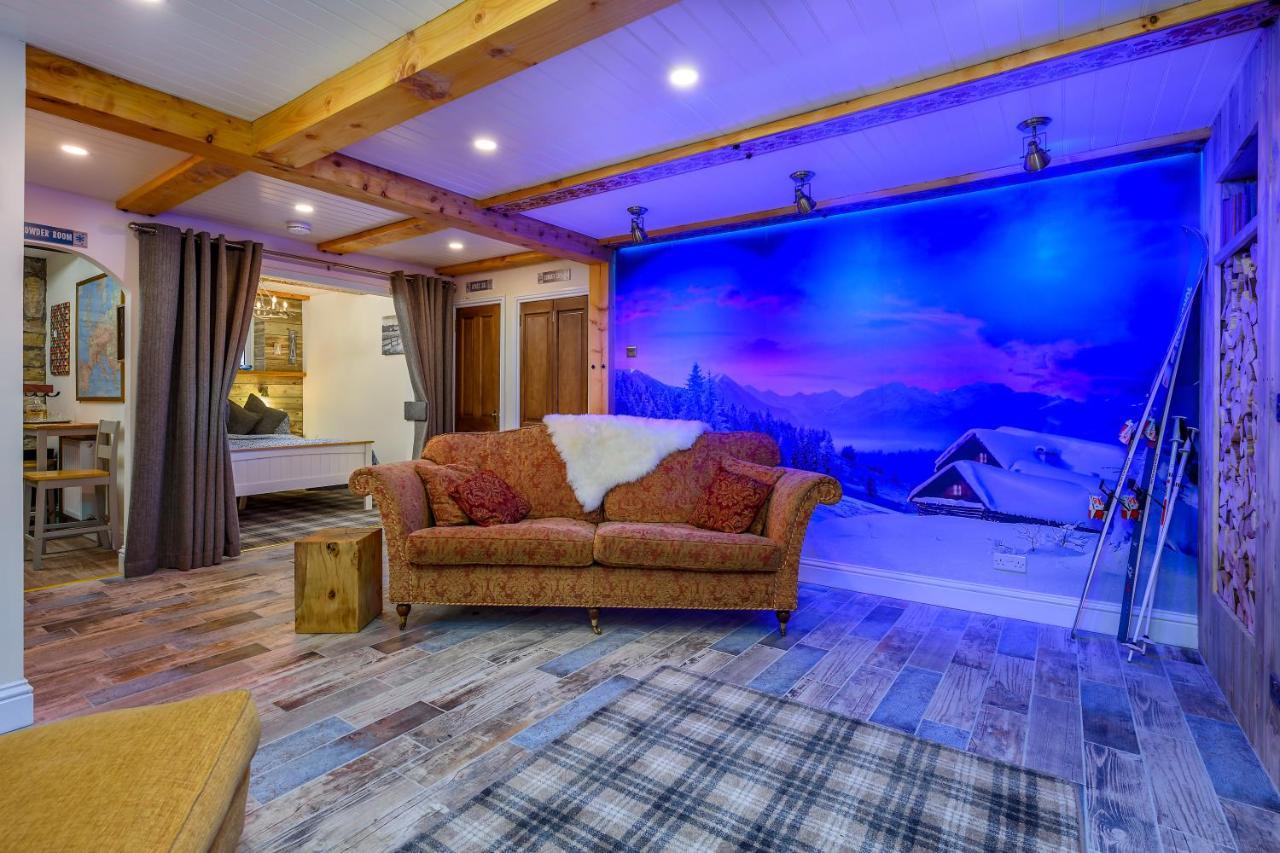 Anastasia'S Secret! Cupar Swiss Alpine Style Apartment Esterno foto